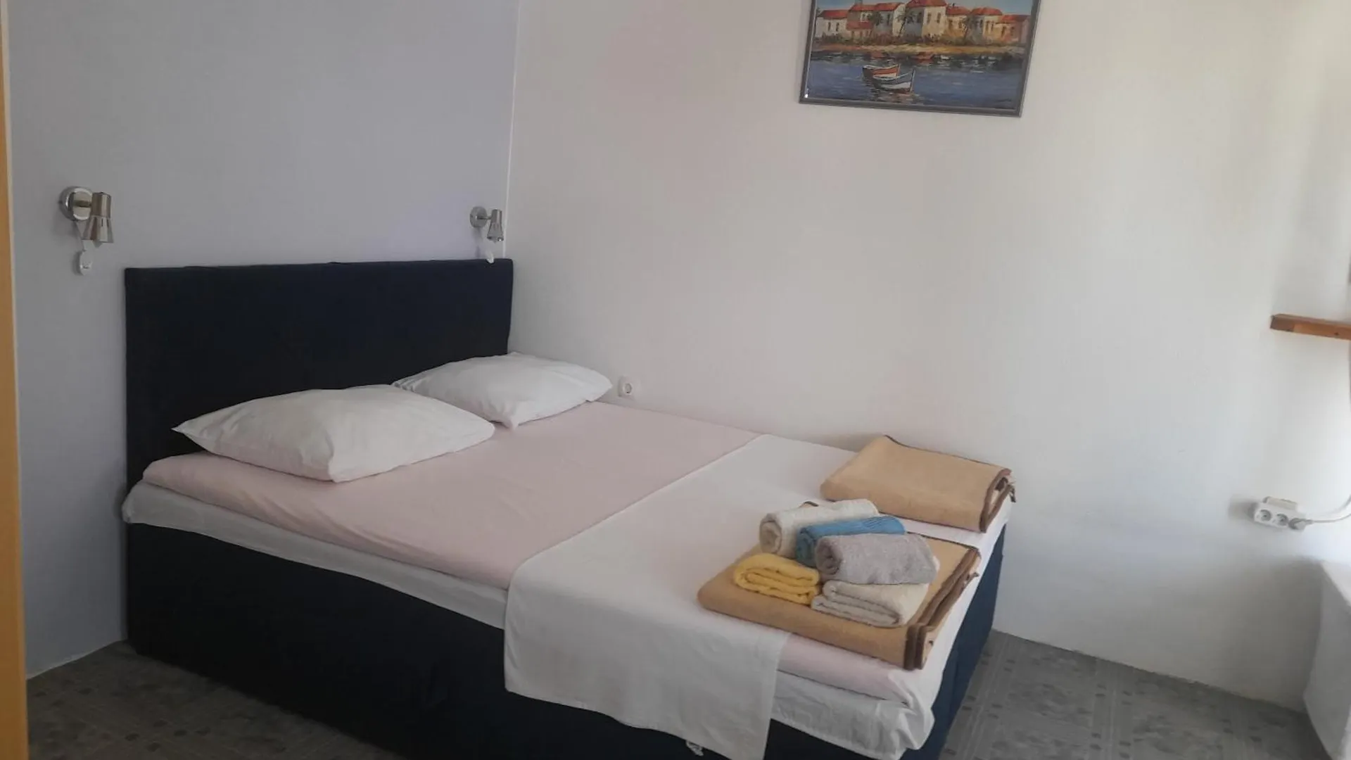 Apartments Ninske Vodice