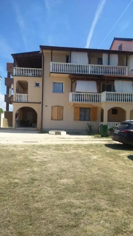 Apartments Ninske Vodice  Nin