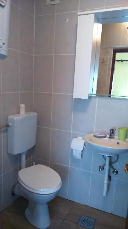 Apartments Ninske Vodice